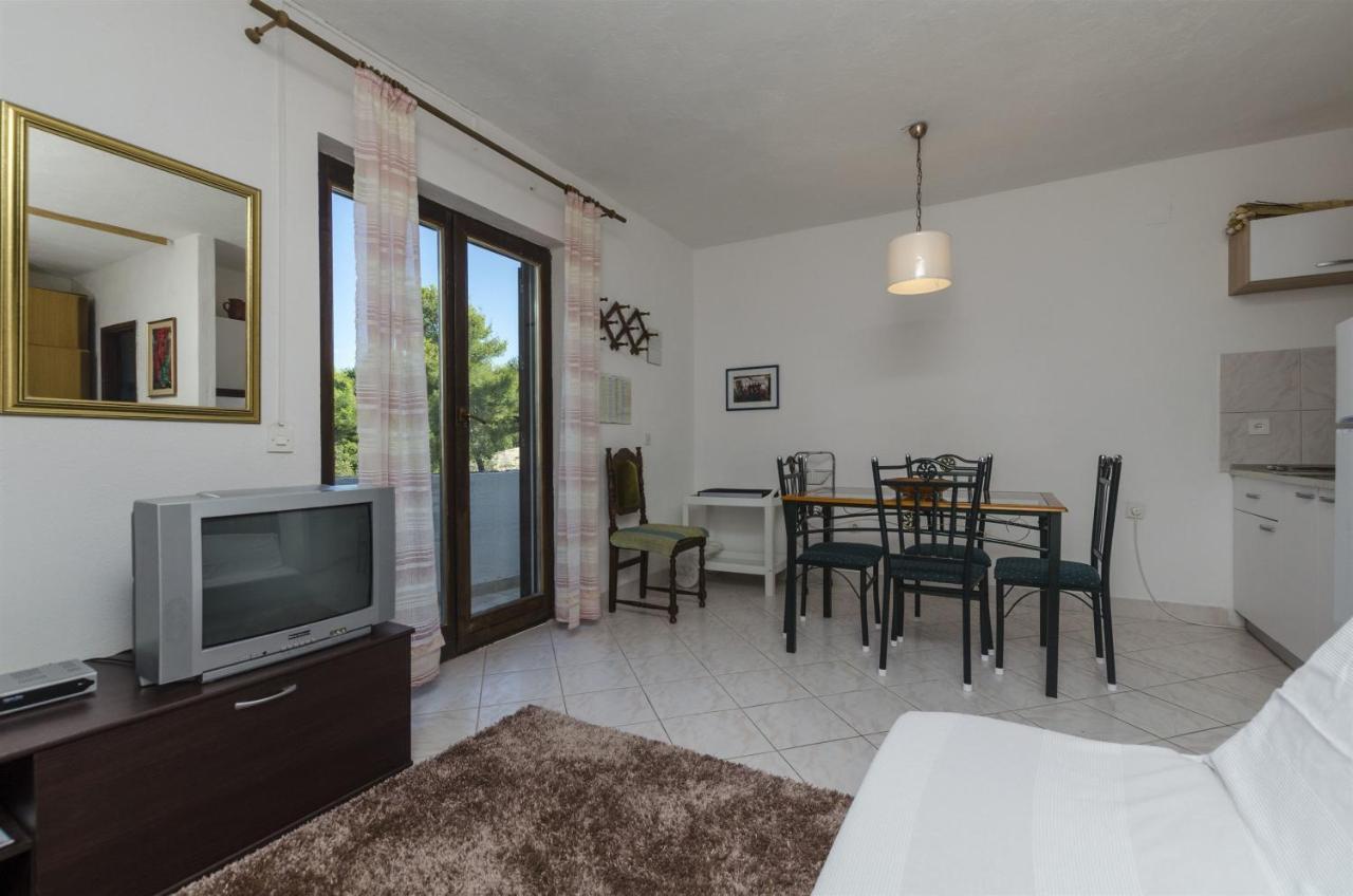 Apartments Dvornik Mirce エクステリア 写真